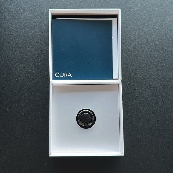 Oura Gen3 Heritage Black - Size 8 - Picture 4 of 4